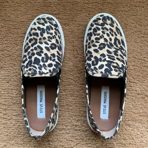 Leopard print Steve Madden slip-ons